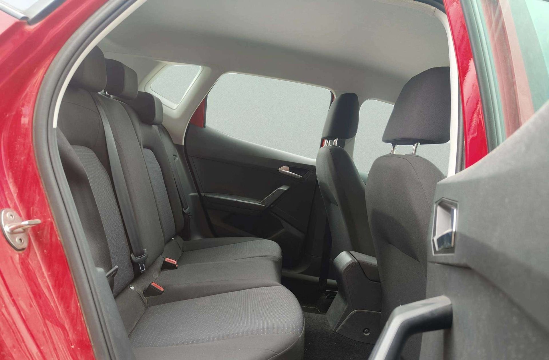 SEAT Arona 1.0 TSI Style Plus - foto 18
