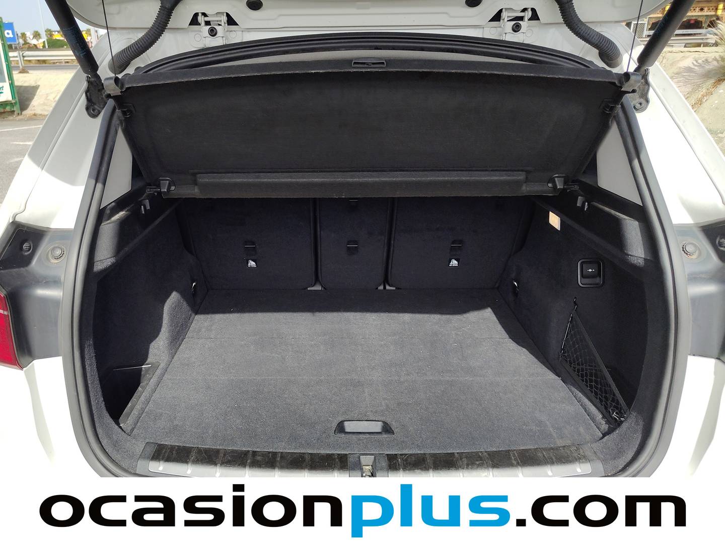 Fotos maletero BMW X1 BMW X1 sDrive18d (150 CV)