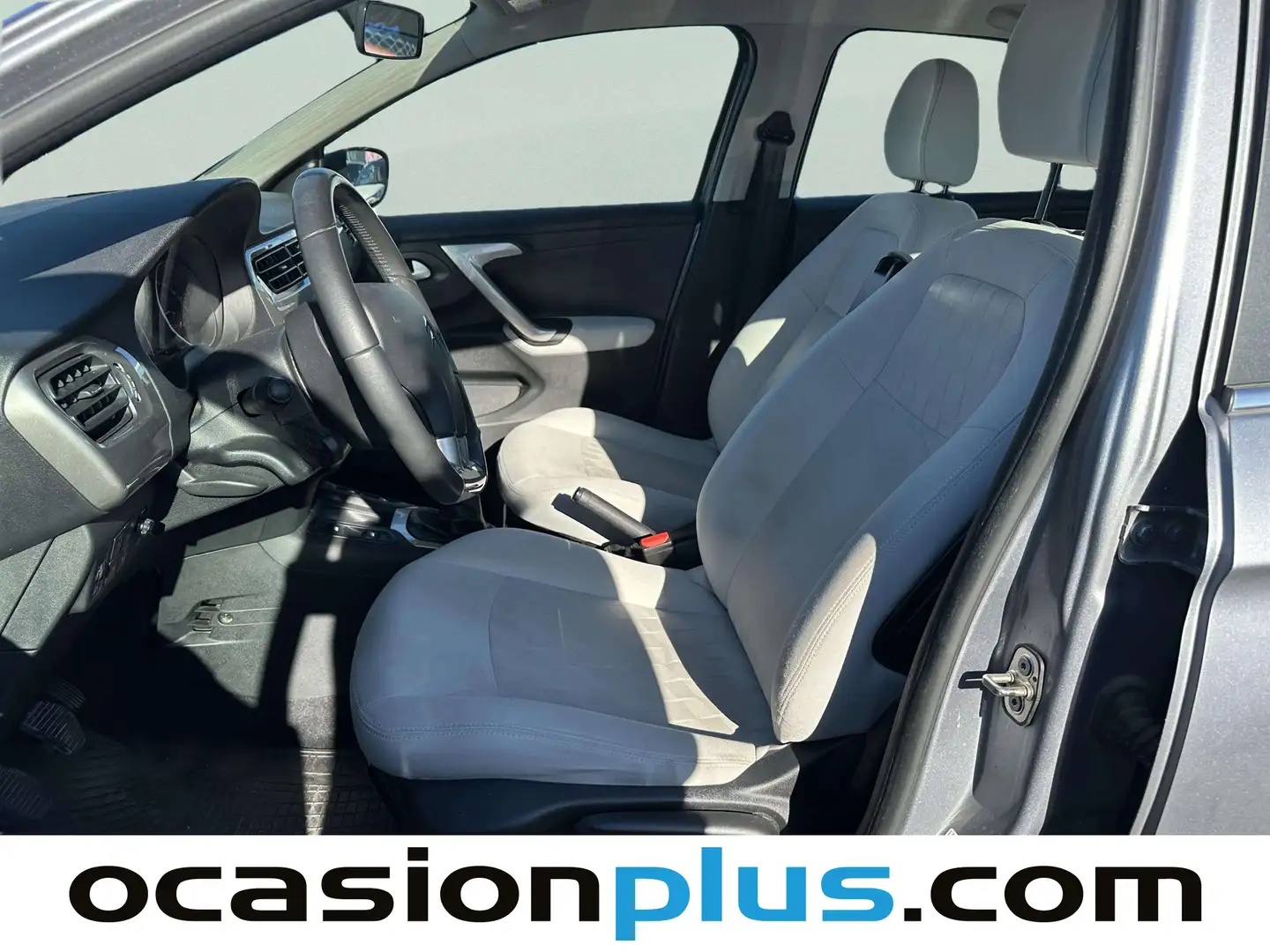 Foto Citroën C-Elysée Citroen C-Elysee BlueHDi 100 Shine  (102 CV)