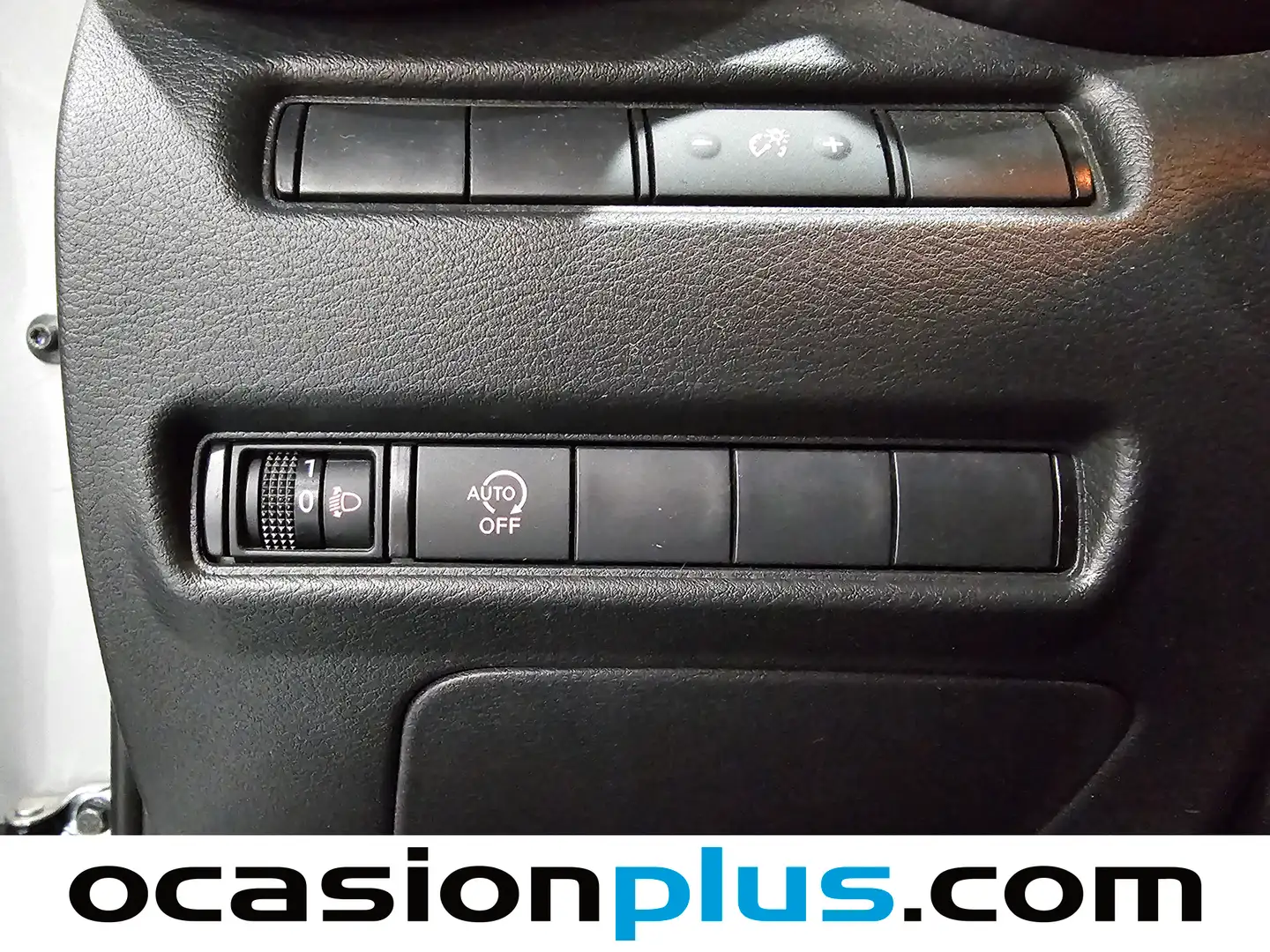 Foto Nissan JUKE Nissan Juke DIG-T N-Connecta 4x2 DCT (114 CV)