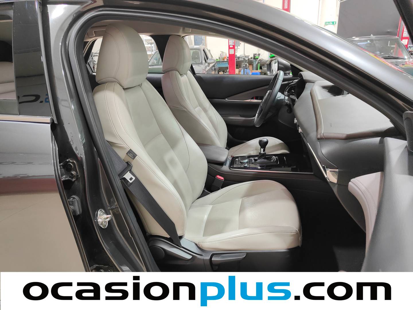 Foto Mazda CX-30 Mazda CX-30 2.0 Skyactiv-X Zenith White Safety 2WD (180 CV)