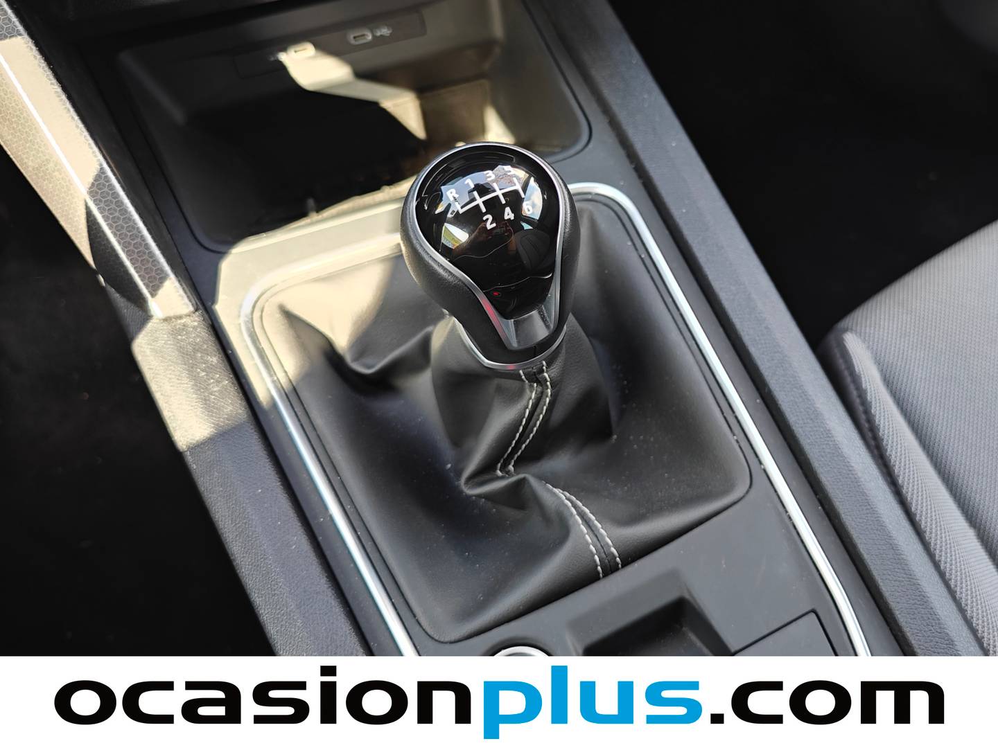 Foto Seat León SEAT León 1.5 TSI S&S Style 25 Aniversario  (116 CV)