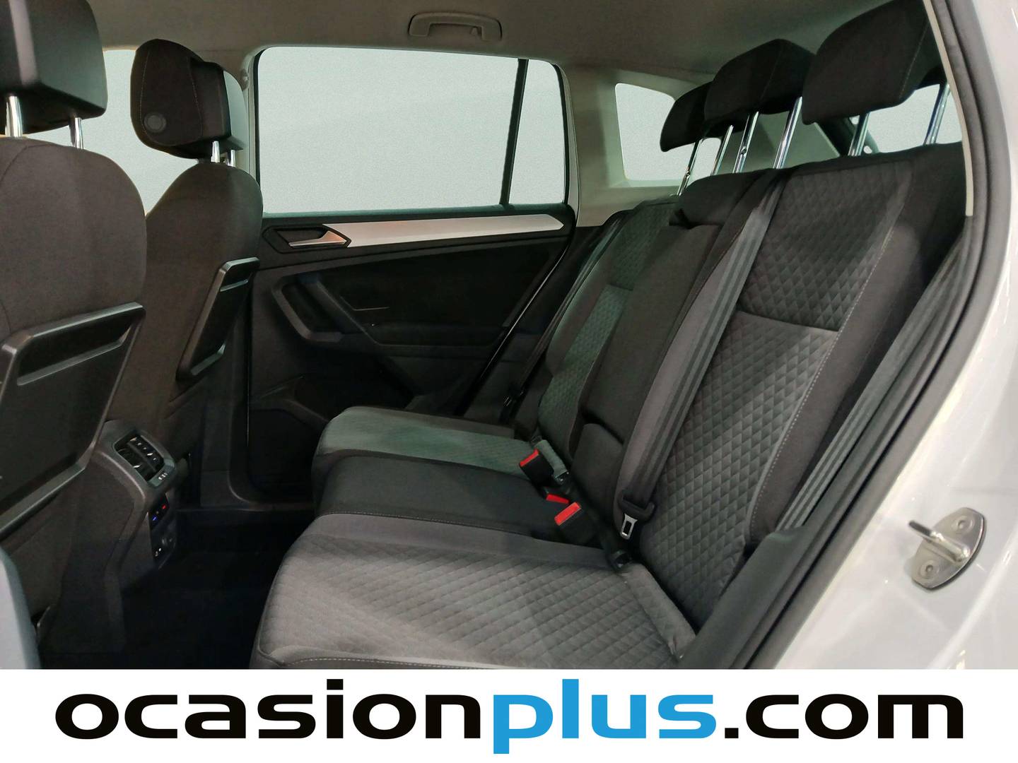 Foto asientos traseros Volkswagen Tiguan Volkswagen Tiguan Advance 1.5 TSI (150 CV) DSG Pack R-Line