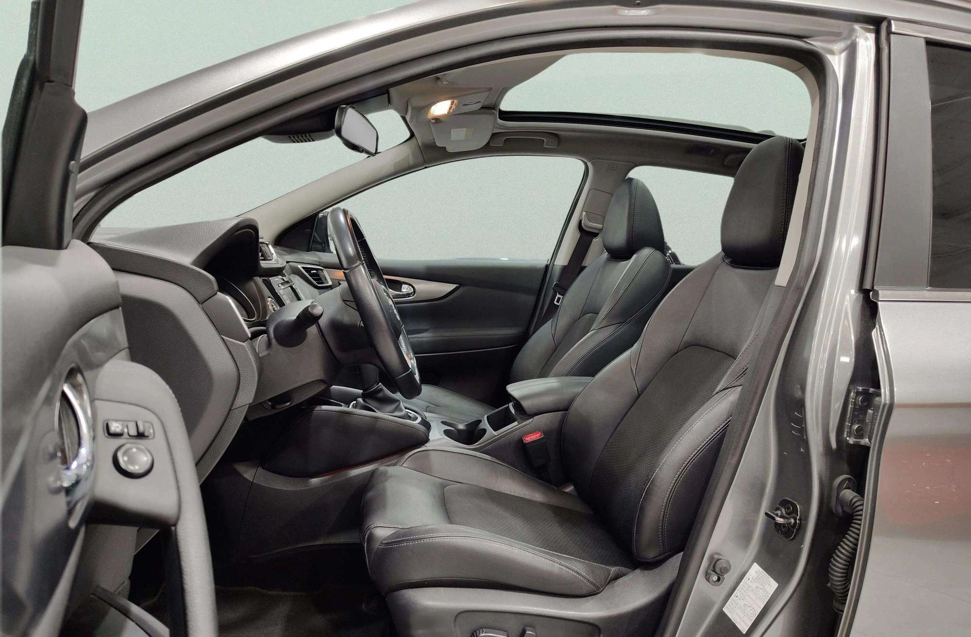 Nissan Qashqai DIG-T 160 Tekna+ - foto 13