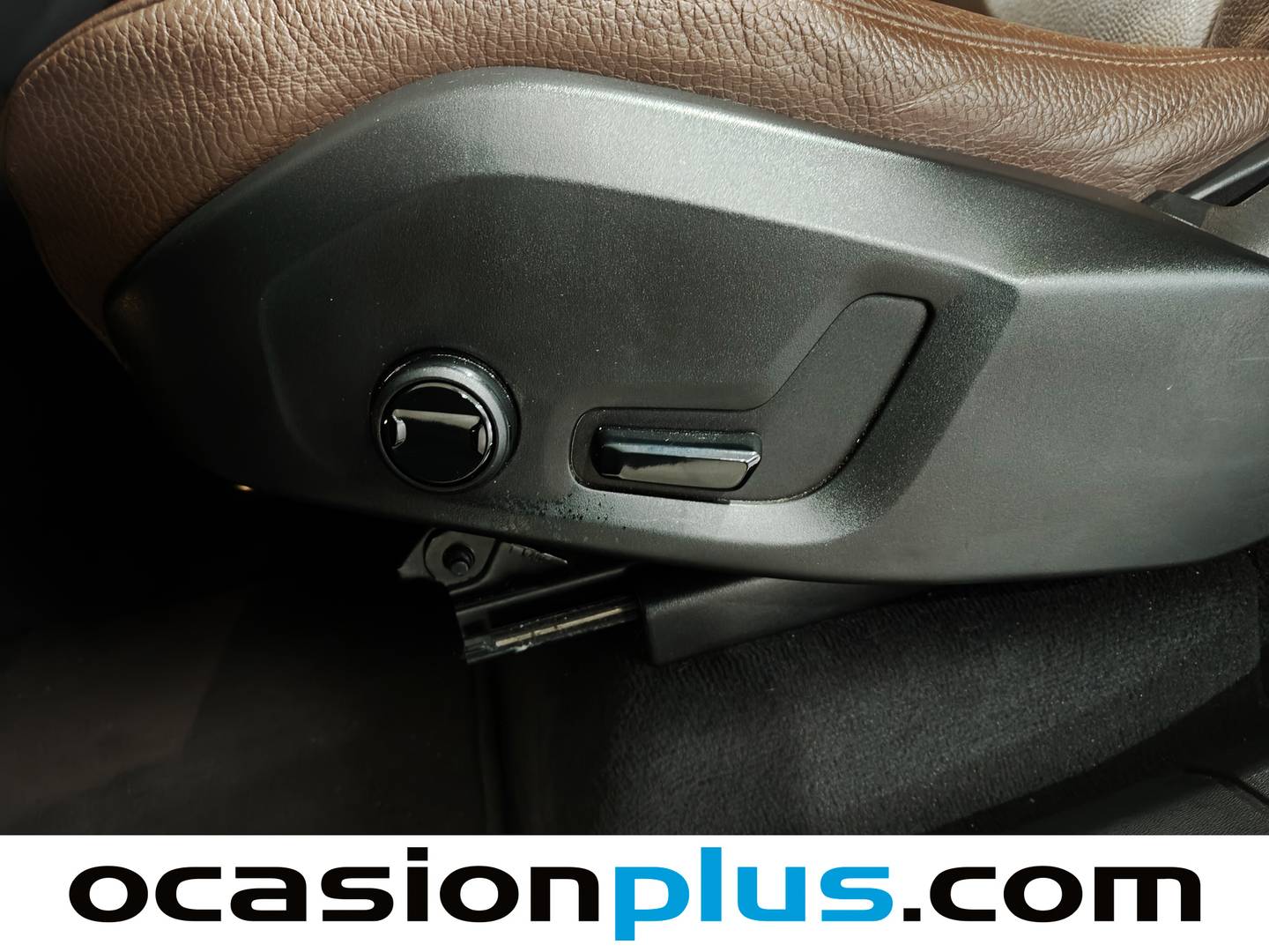 Acabados Volvo XC90 Volvo XC90 B5 G Momentum Pro AWD Auto (250 CV) 7 Plazas