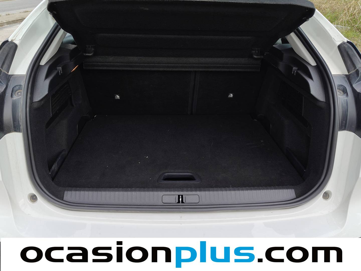 Foto Citroën C4 Citroen C4 PureTech 130 S&S 6v Feel Pack (130 CV)