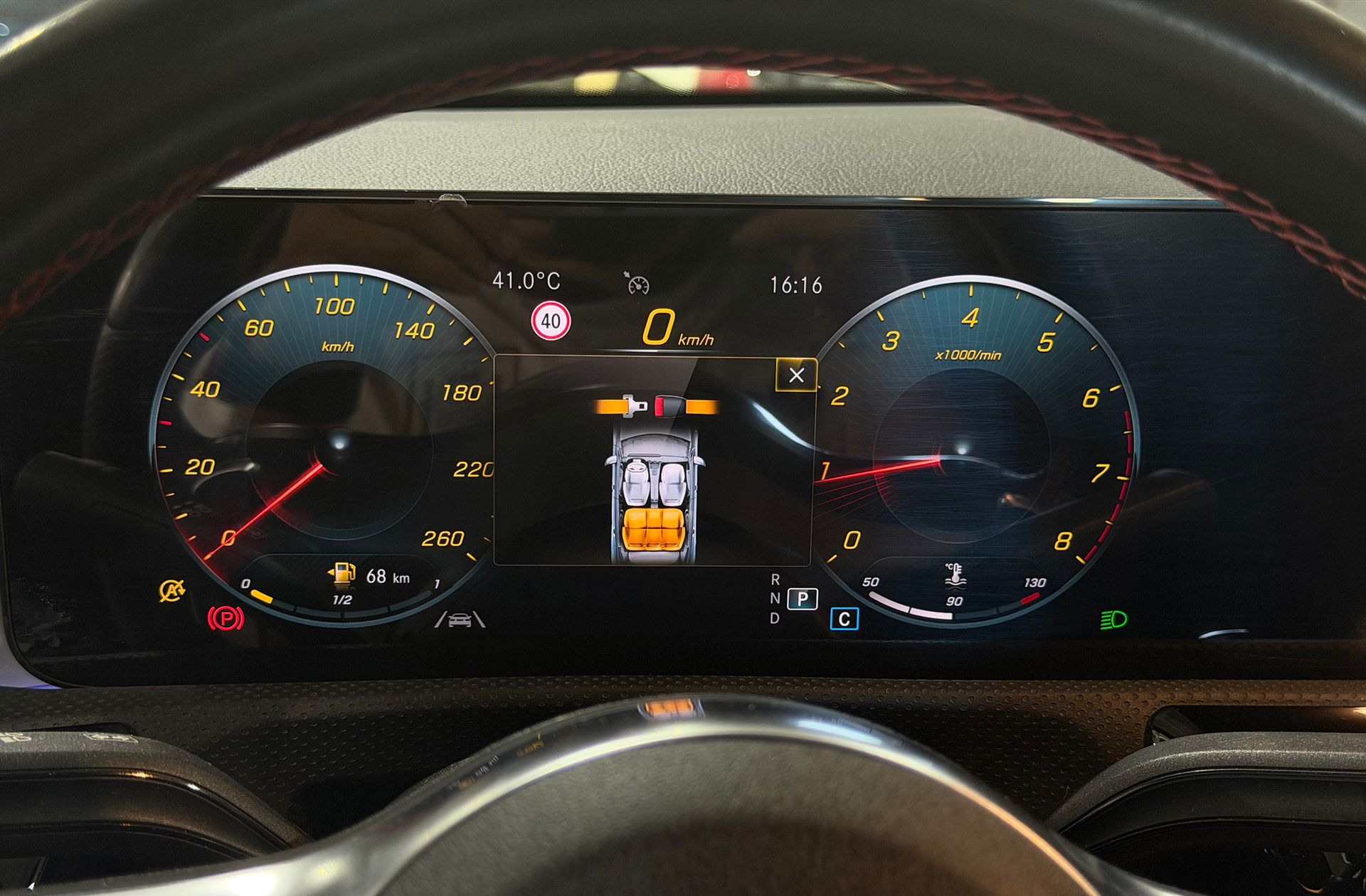Mercedes-Benz CLA 180 Pack AMG - foto 26