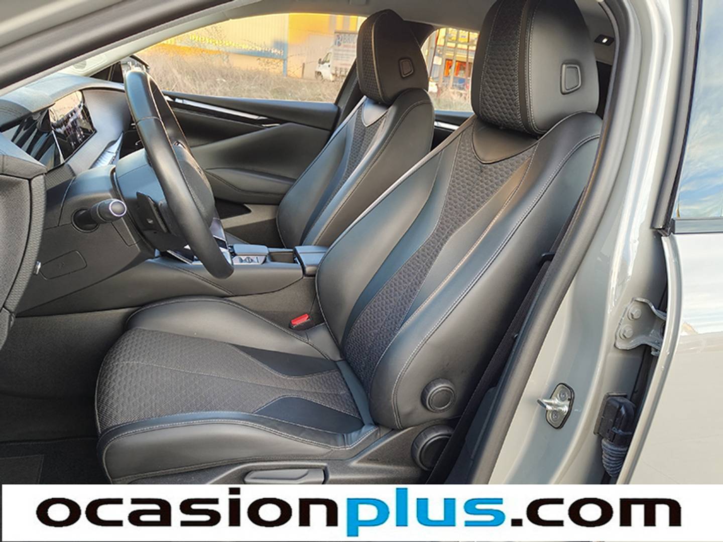 Foto DS DS 4 DS DS4 BlueHDi 130 Trocadero Auto (130 CV)