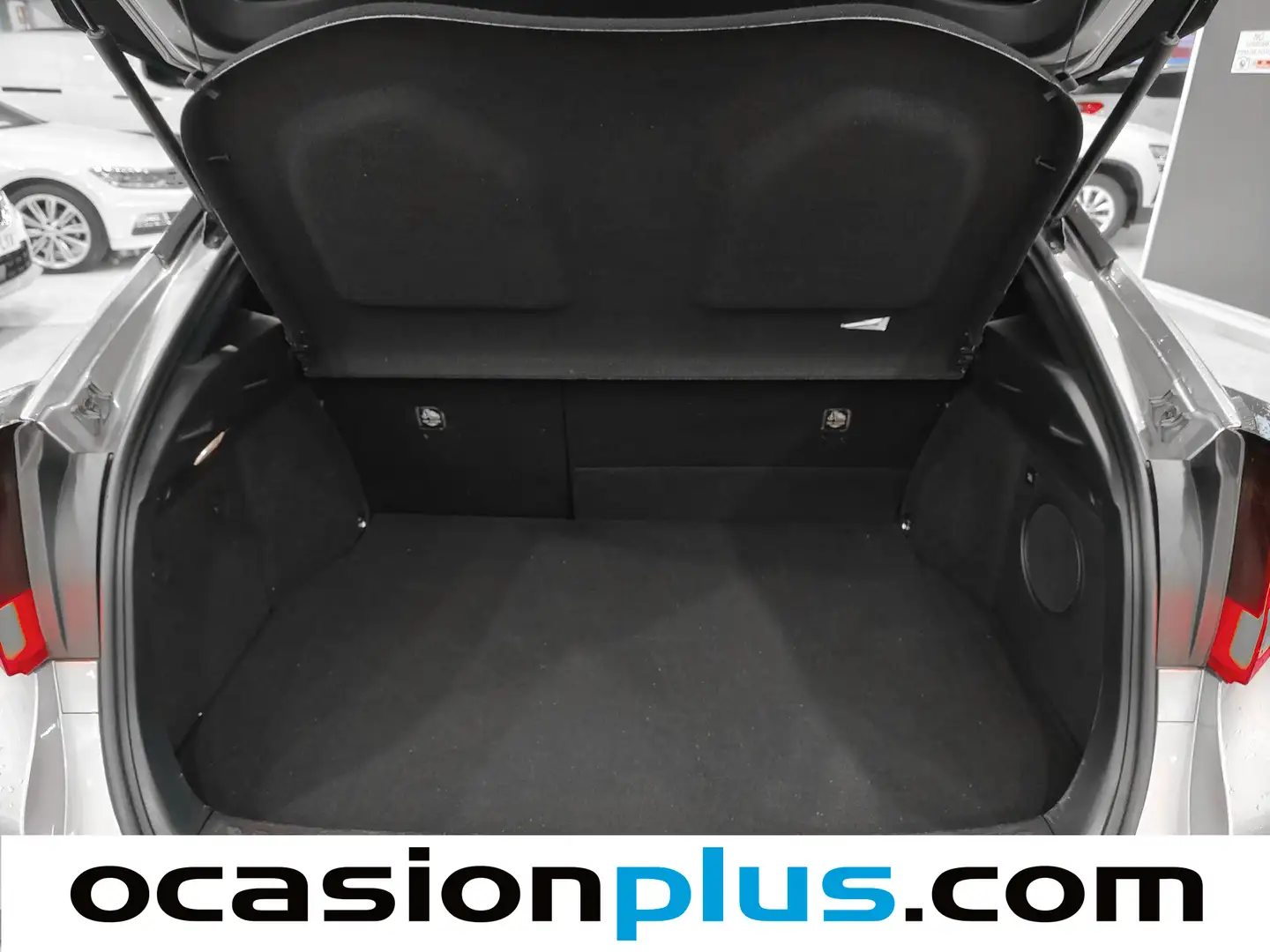 Foto Toyota C-HR Toyota C-HR 180H Advance  (184 CV)