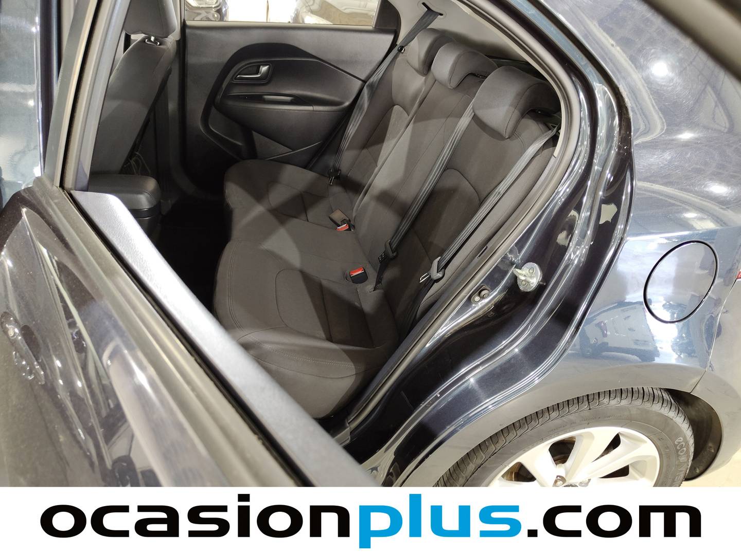 Foto asientos traseros KIA Rio KIA Rio CVVT x-Tech Eco-Dynamics (84 CV)