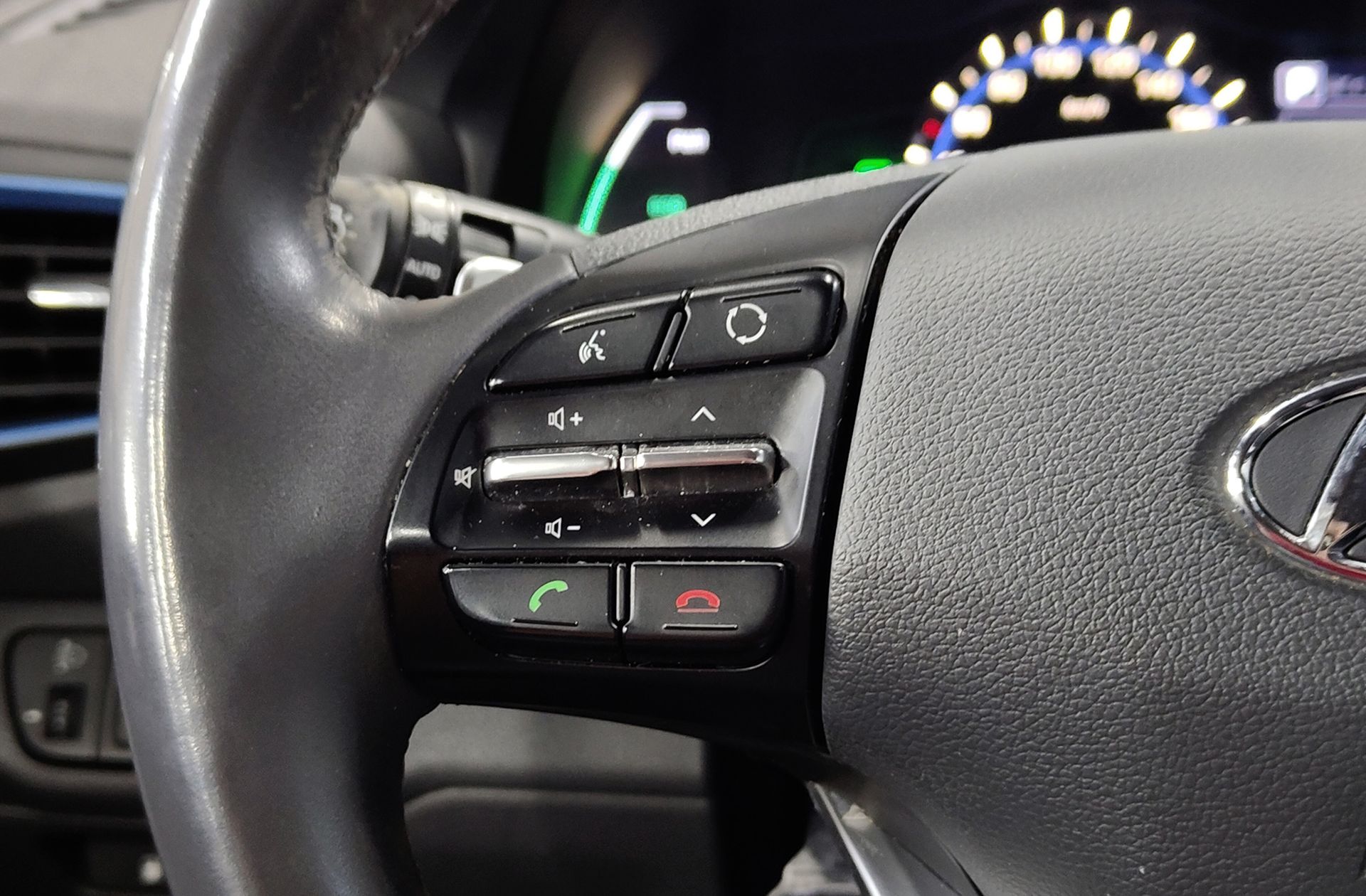 Hyundai Ioniq 1.6 GDI HEV Klass DT - foto 25