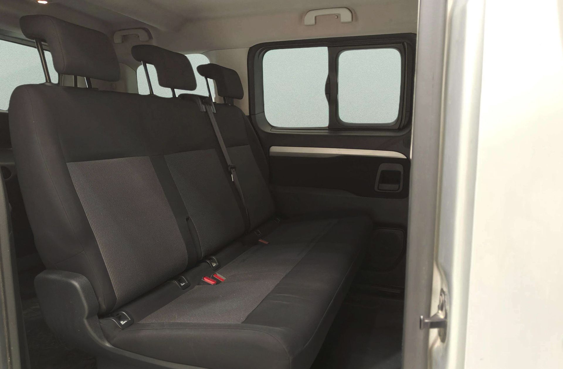 Peugeot Traveller 1.6 BlueHDi Business Compact - foto 15