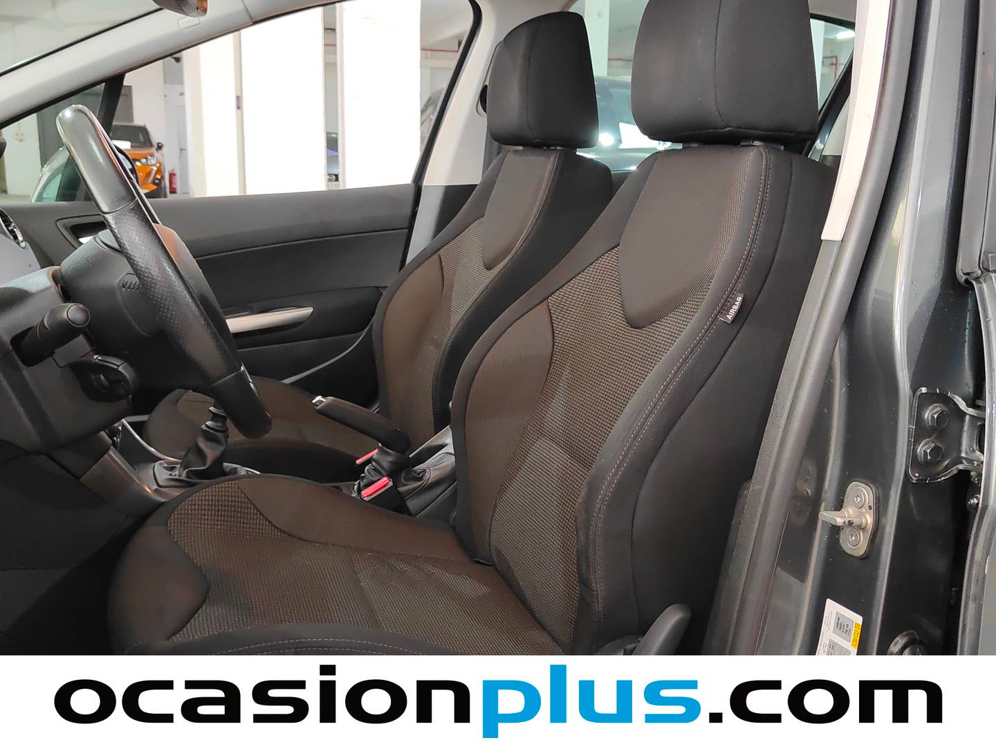 Foto asientos delanteros Peugeot 308 Peugeot 308 1.6 e-HDI Active FAP (115 CV)
