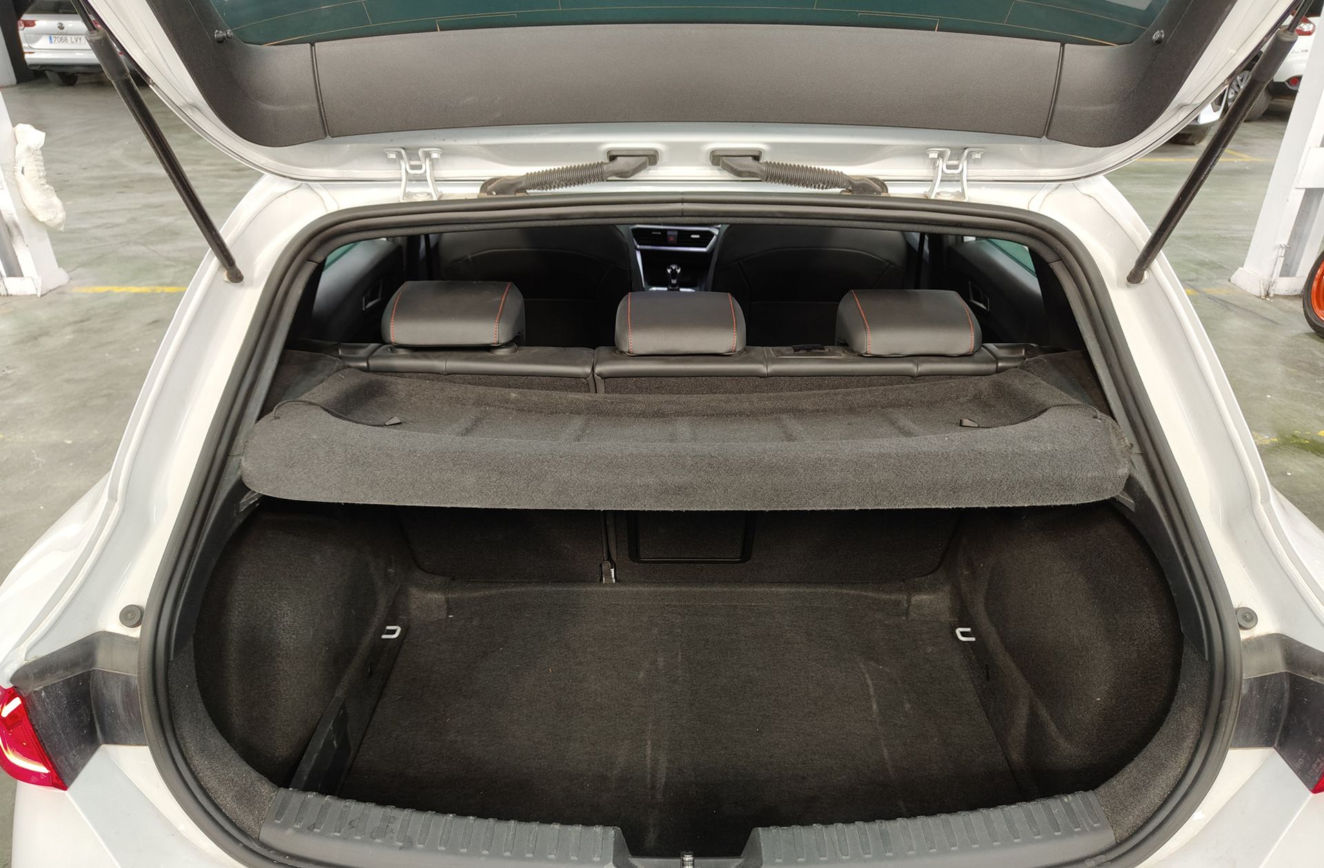 SEAT León 1.5 TSI FR 25 Aniversario - foto 17