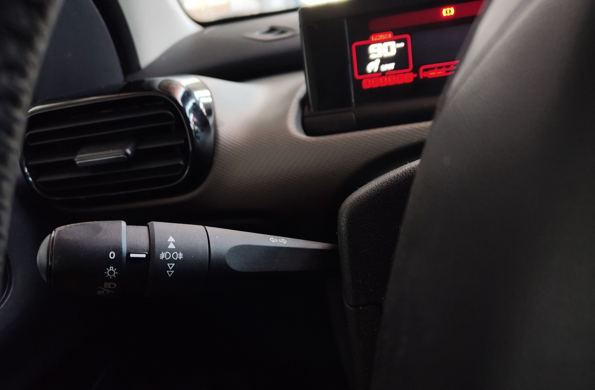 Citroën C4 Cactus 1.2 VTi Feel Fine - foto 19
