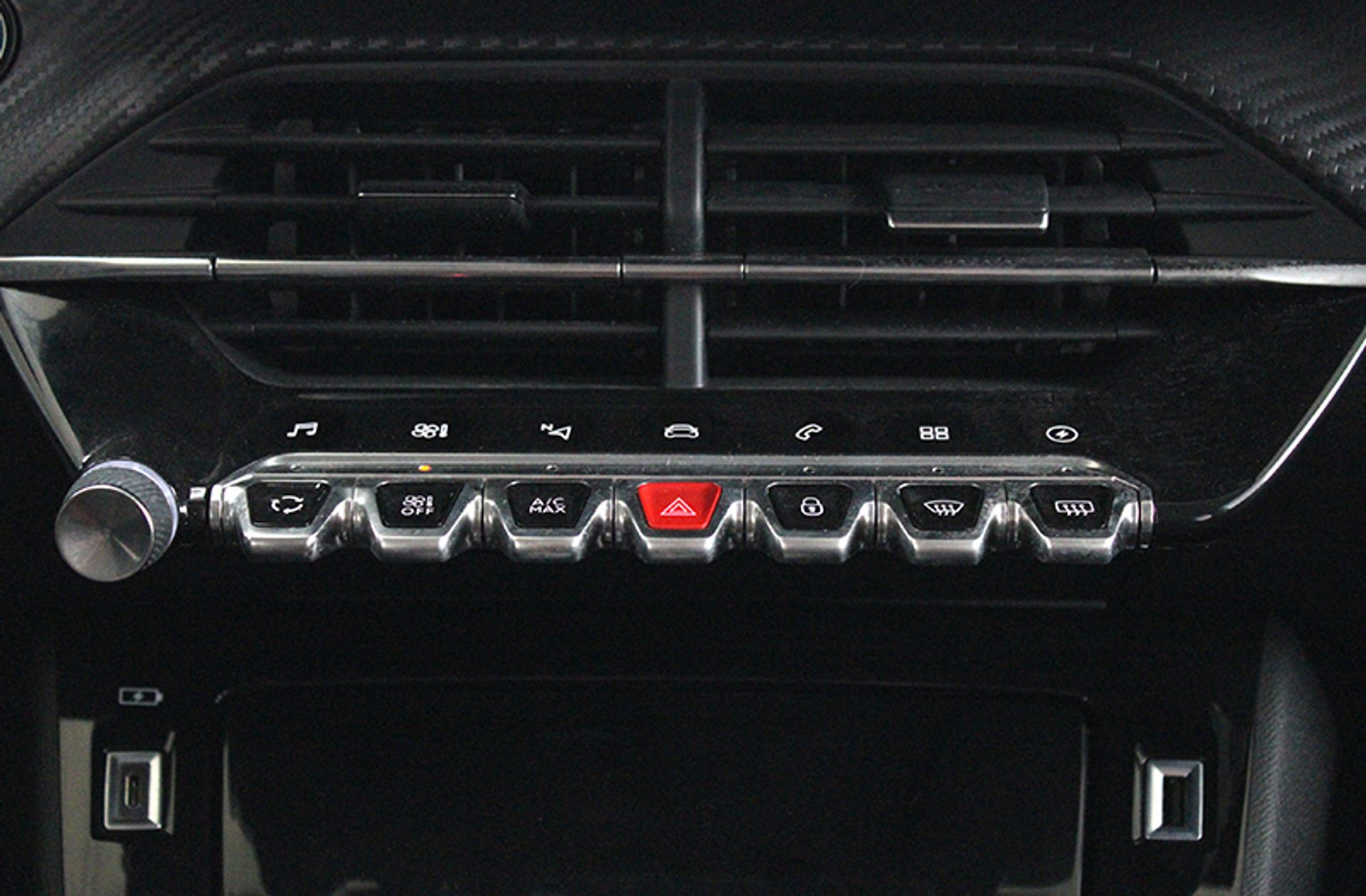 Peugeot 208 Eléctrico Allure - foto 39