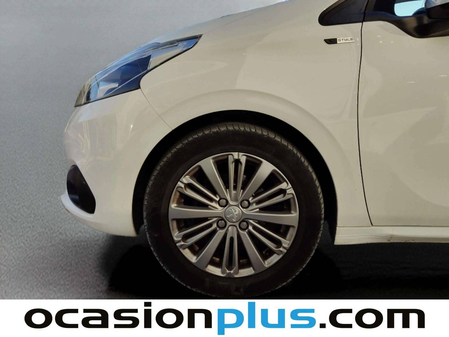 Peugeot 208 Peugeot 208 1.6 BlueHDi Style (75 CV) seminuevo