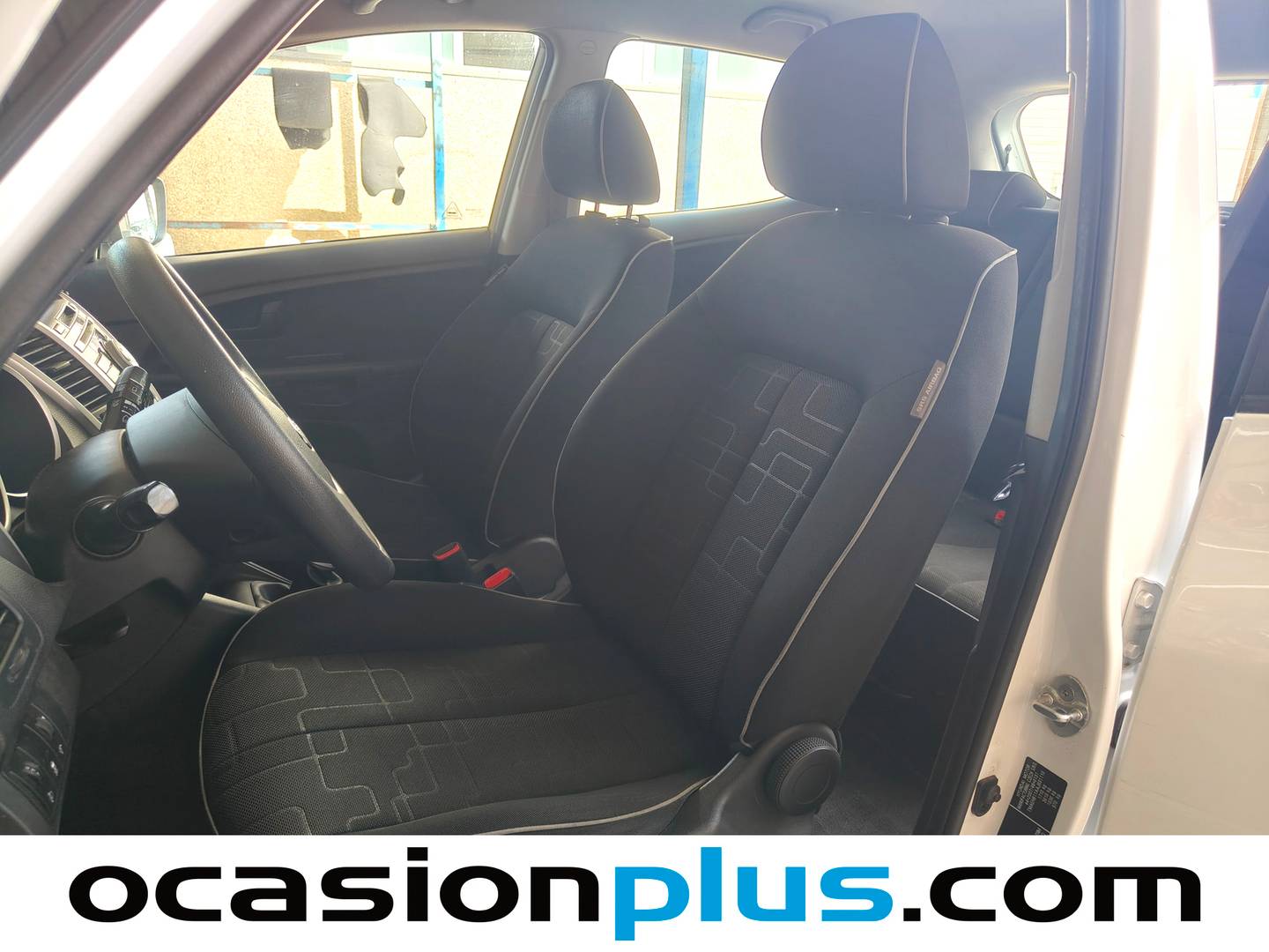 Foto asientos delanteros KIA Venga KIA Venga 1.4 CVVT Concept (90 CV)