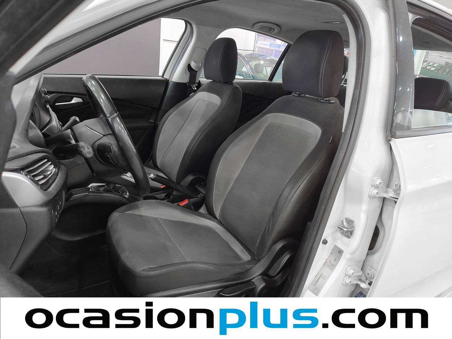 Foto asientos delanteros Fiat Tipo Fiat Tipo Sedan Sedan 1.4 Easy (95 CV)