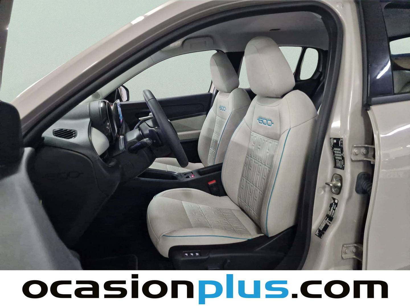 Foto asientos delanteros Fiat 600 Fiat 600 1.2 MHEV La prima DDCT  (100 CV)