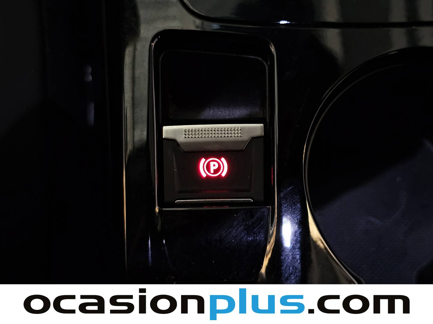 Foto Peugeot 2008 Peugeot 2008 Allure Hybrid eDCS6 (145 CV)