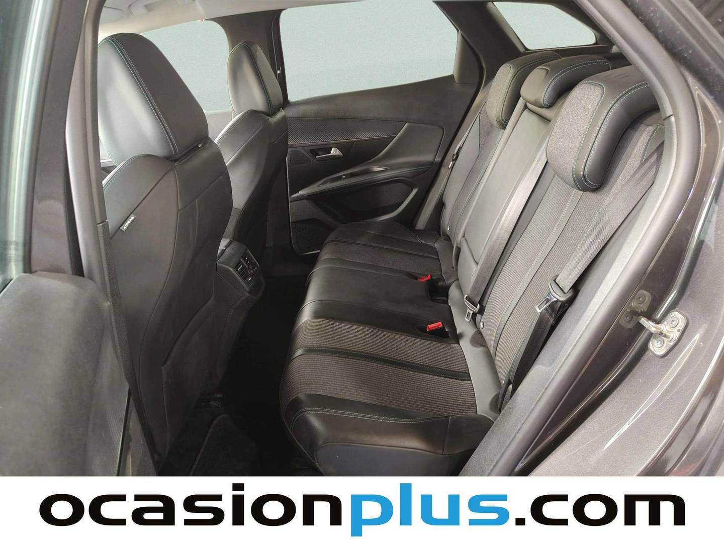 Foto asientos traseros Peugeot 3008 Peugeot 3008 PureTech 130 S&S Allure (130 CV)
