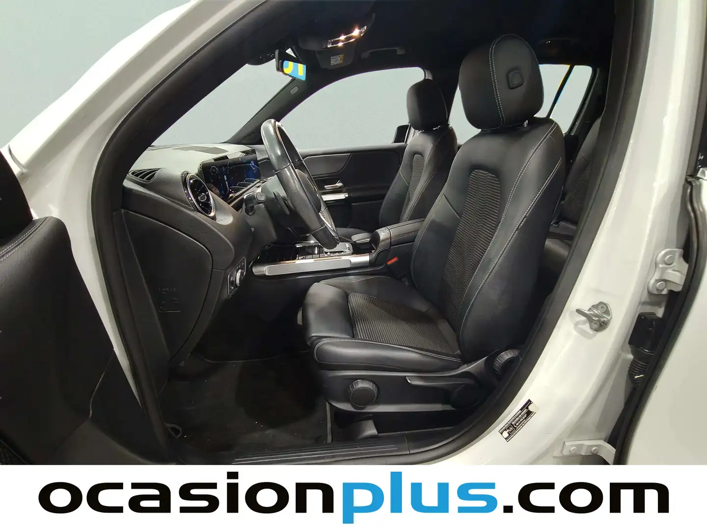 Foto Mercedes GLB Mercedes-Benz GLB 220 D 4Matic DCT (190 CV)