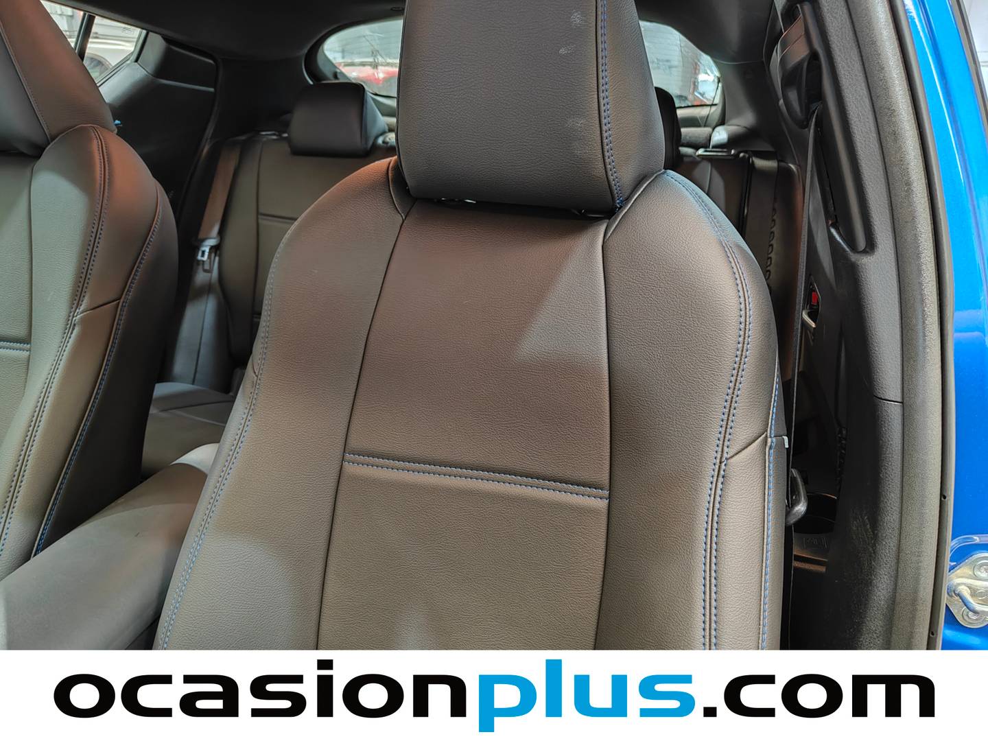 Extras y acabados del Toyota C-HR Toyota C-HR 1.8 125H Active (122 CV)