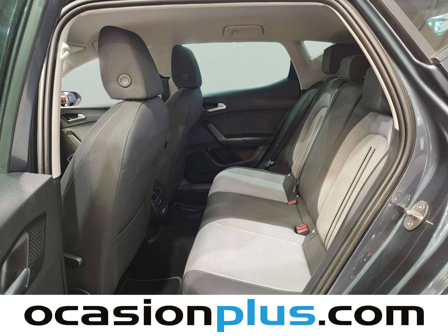 Foto asientos traseros Seat León SEAT León 1.5 eTSI S&S Style Special Edition DSG (150 CV)