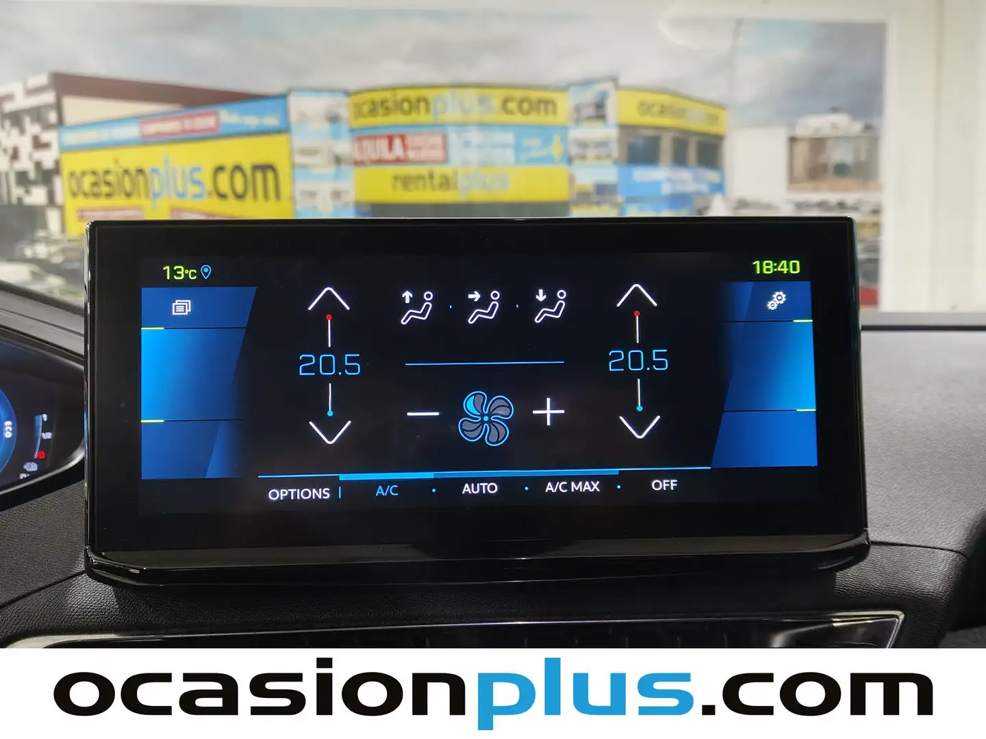 Foto Peugeot 3008 Hybrid Peugeot 3008 Hybrid 300 Allure Pack e-EAT8 (300 CV)