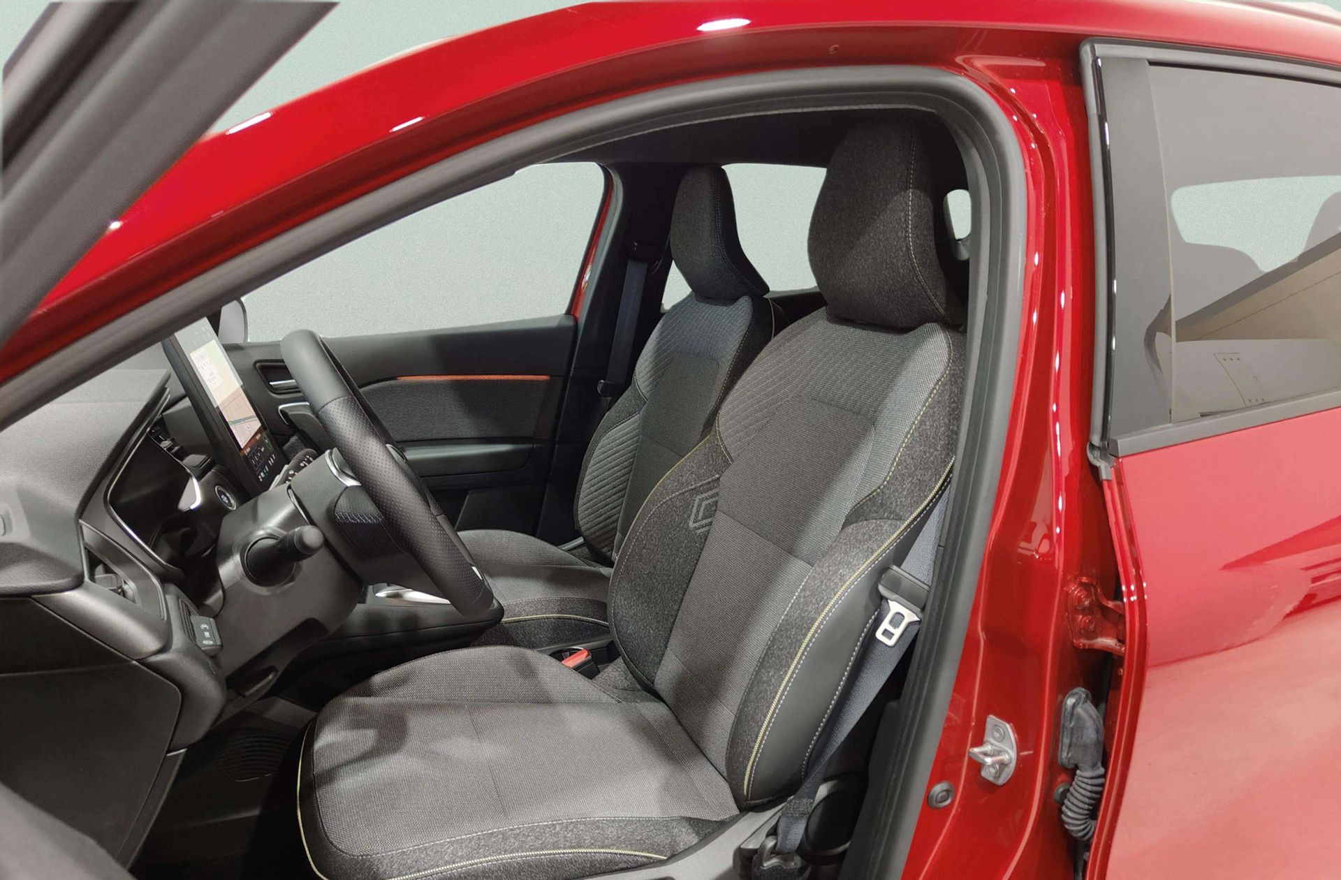 Renault Captur Techno E-Tech full hybrid - foto 14