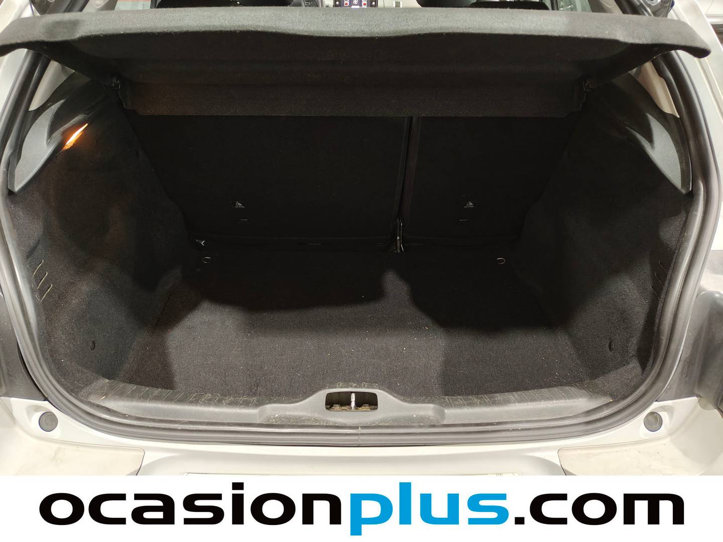 Foto Citroën C4 Cactus Citroën C4 Cactus PureTech 82 Feel (82 CV) siete plazas