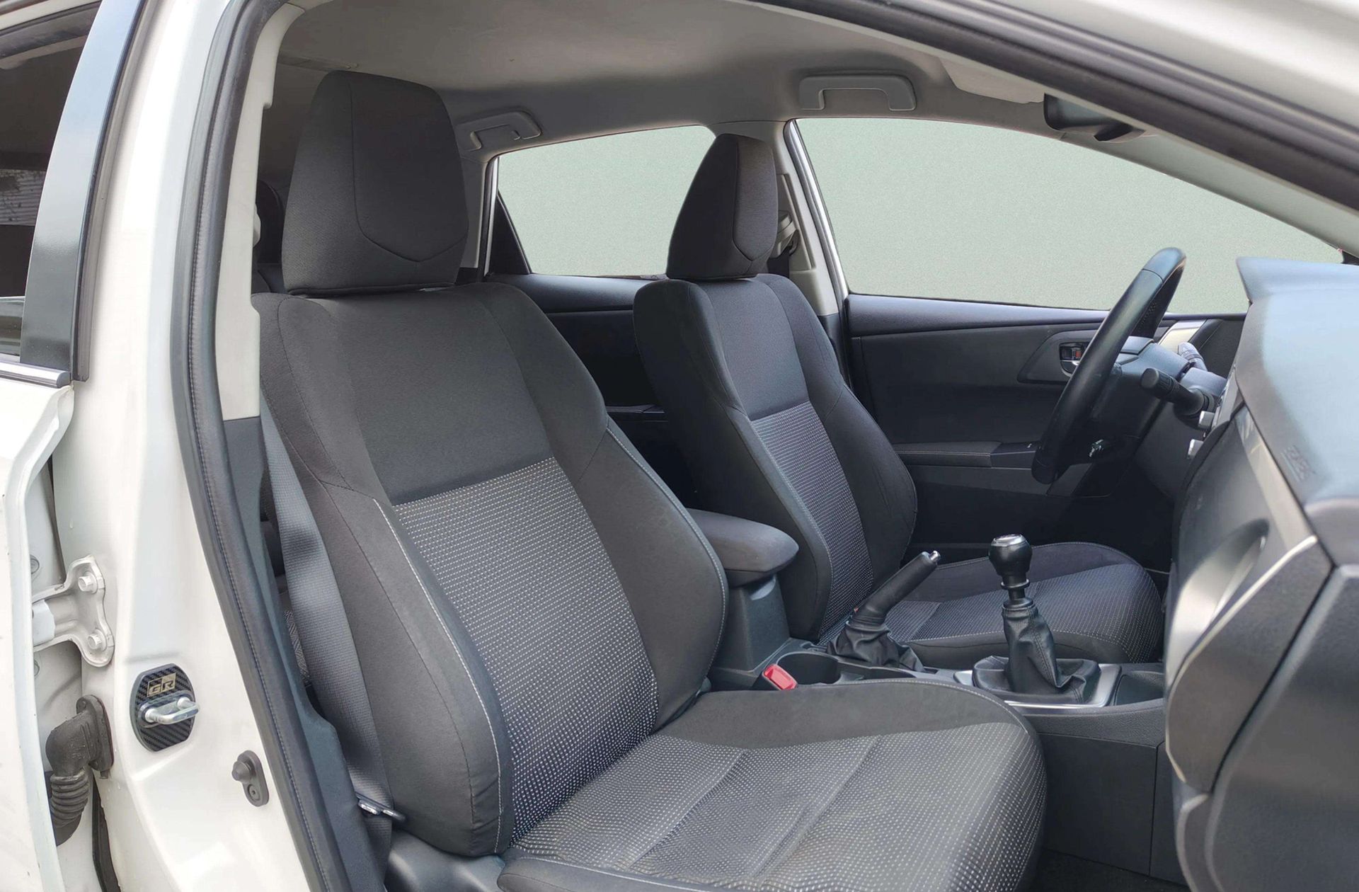 Toyota Auris 90D Active - foto 15