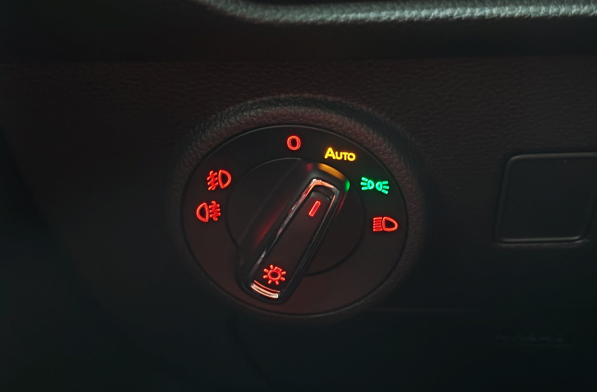 SEAT Ateca 2.0 TSI Xcellence Edition 4Drive DSG-7 - foto 29