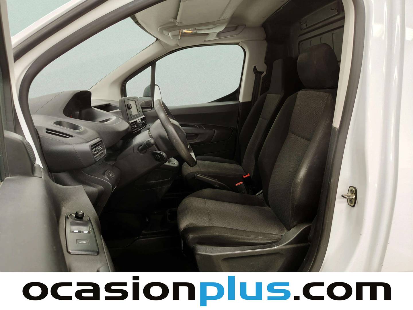 Foto asientos delanteros Peugeot Partner Peugeot Partner Furgon BlueHDi 100 Pro Standard 600kg (98 CV)
