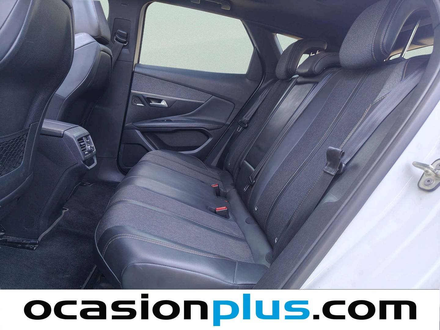 Foto asientos traseros Peugeot 3008 Peugeot 3008 THP 165 GT Line S&S Auto (165 CV)