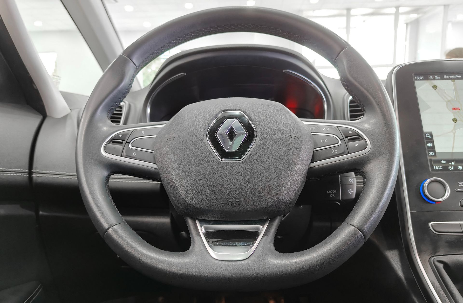 Renault Scénic Zen TCe GPF - foto 33