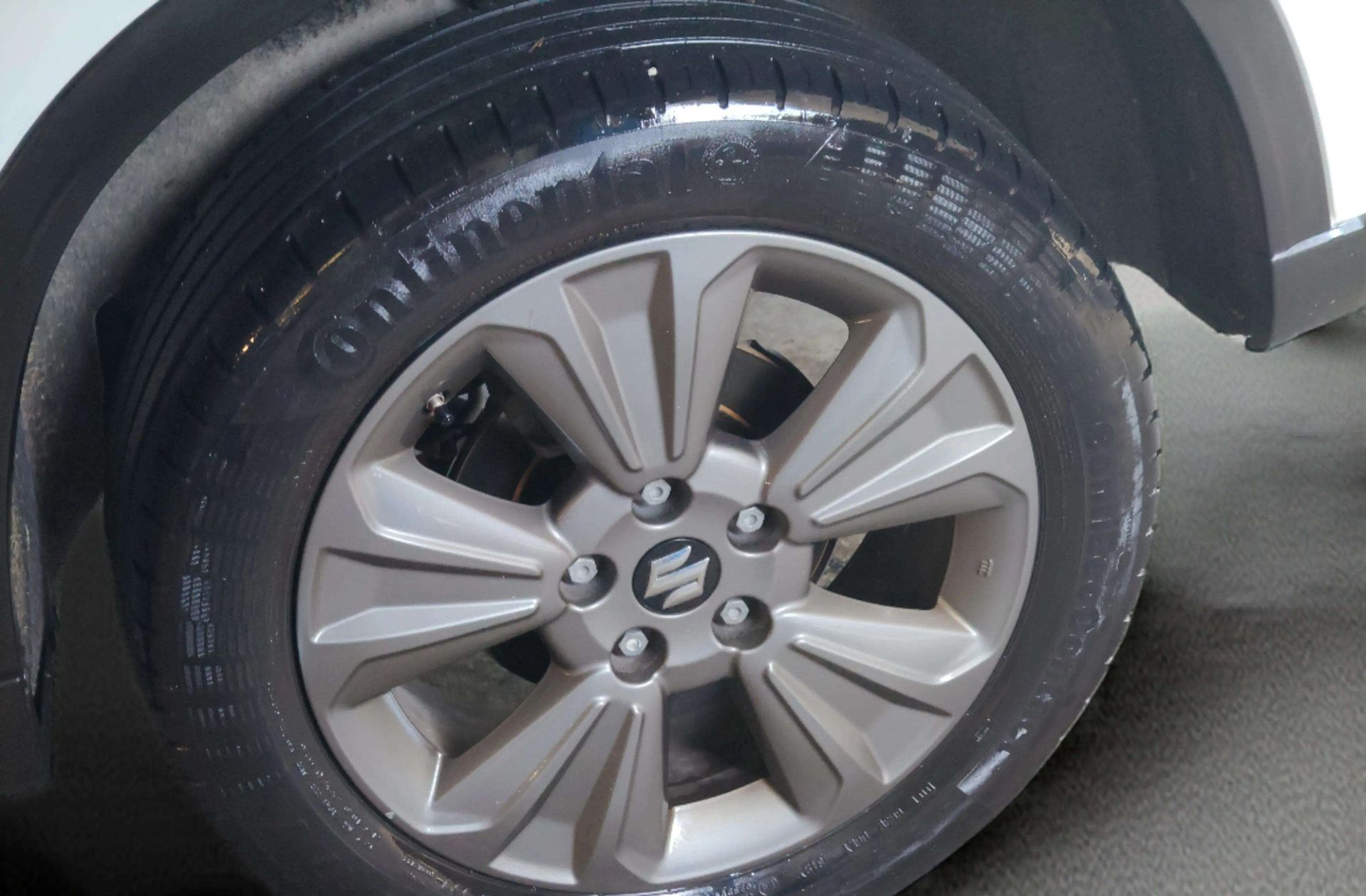 Suzuki Vitara 1.0 T GLE - foto 33