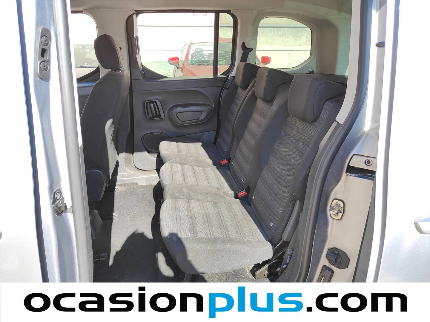 Foto asientos traseros Opel Combo Life Opel Combo Life 1.5 TD S&S Selective L (102 CV)