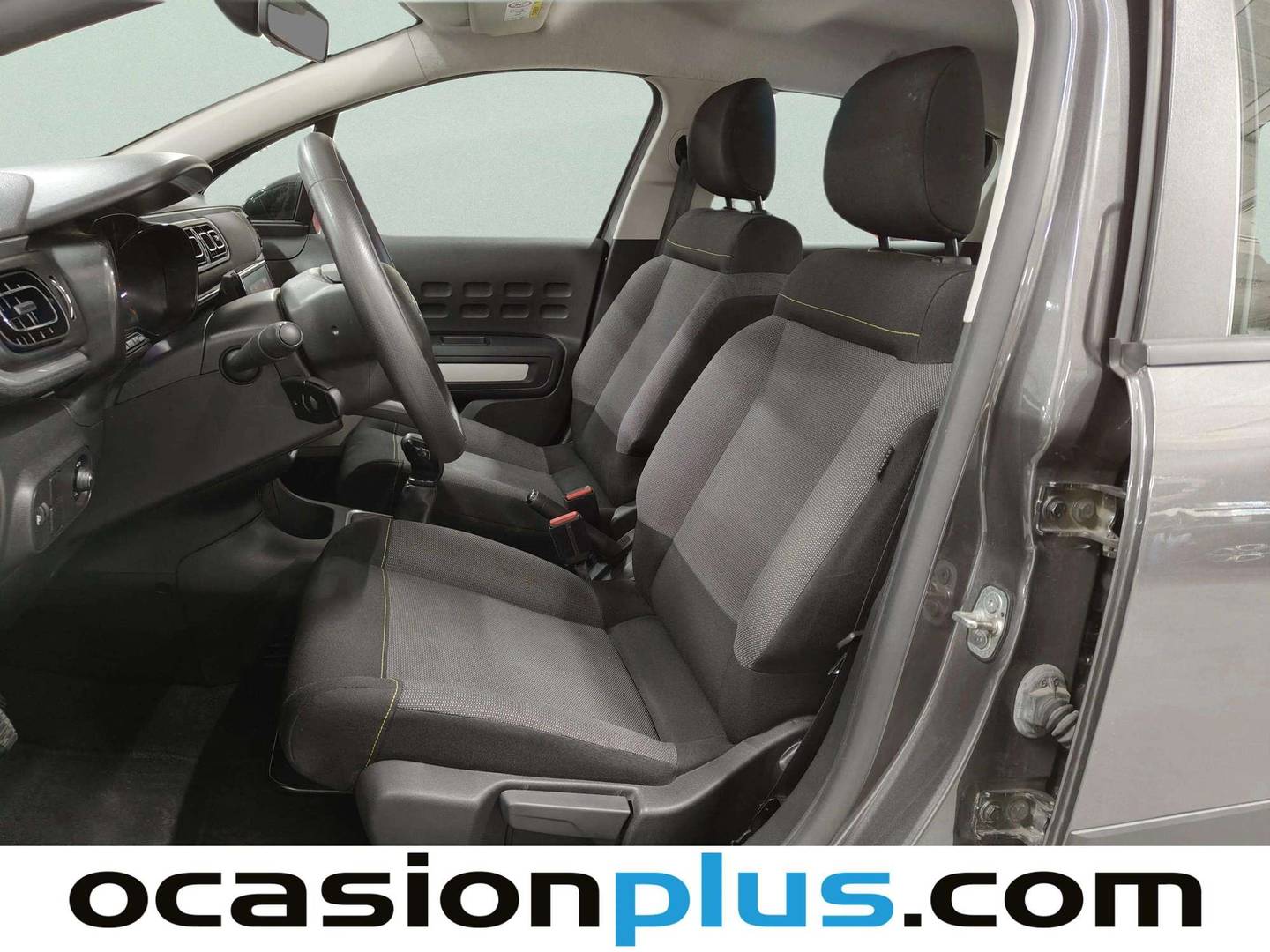 Foto asientos delanteros Citroën C3 Citroën C3 PureTech 83 C-Series (83 CV)