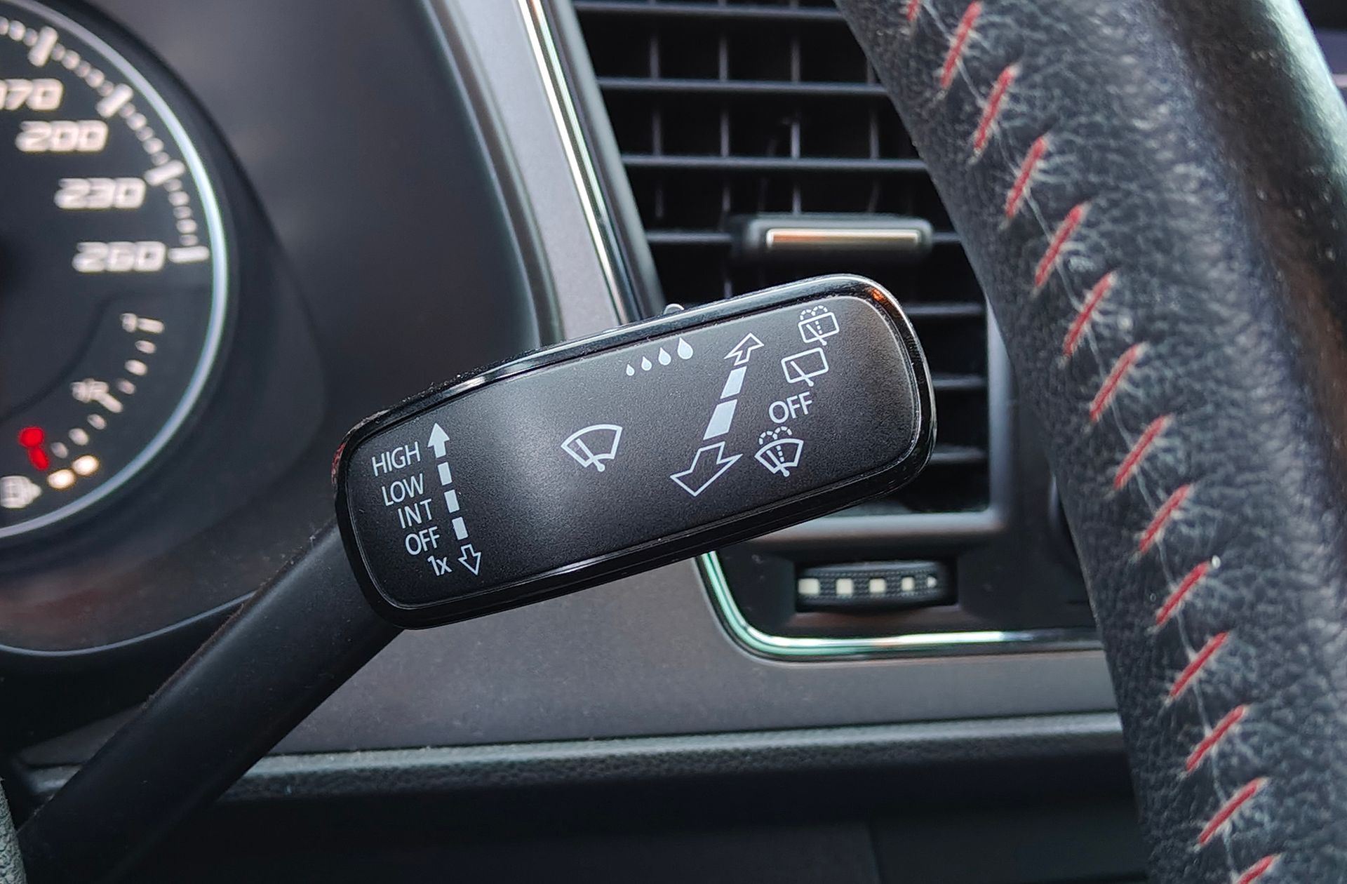 SEAT León 2.0 TDI FR DSG - foto 26