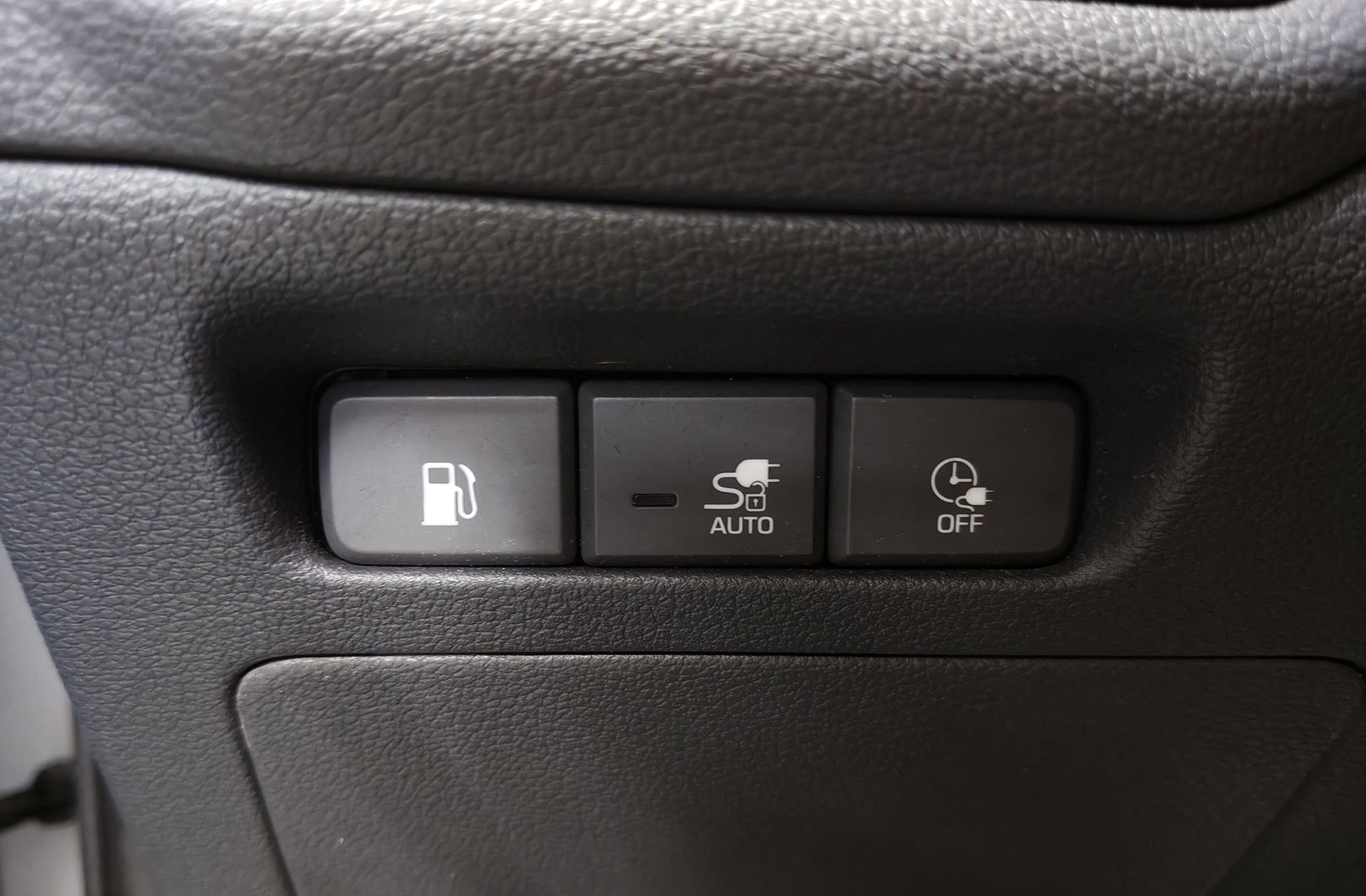 Hyundai Ioniq 1.6 GDI PHEV Tecno DCT - foto 11