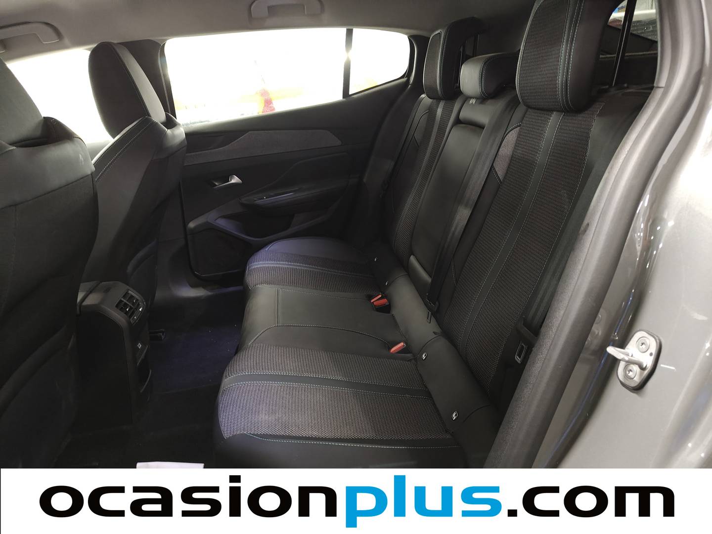 Foto asientos traseros Peugeot 408 Peugeot 408 Allure Hybrid 145 eDCS6 107 kW (145 CV)