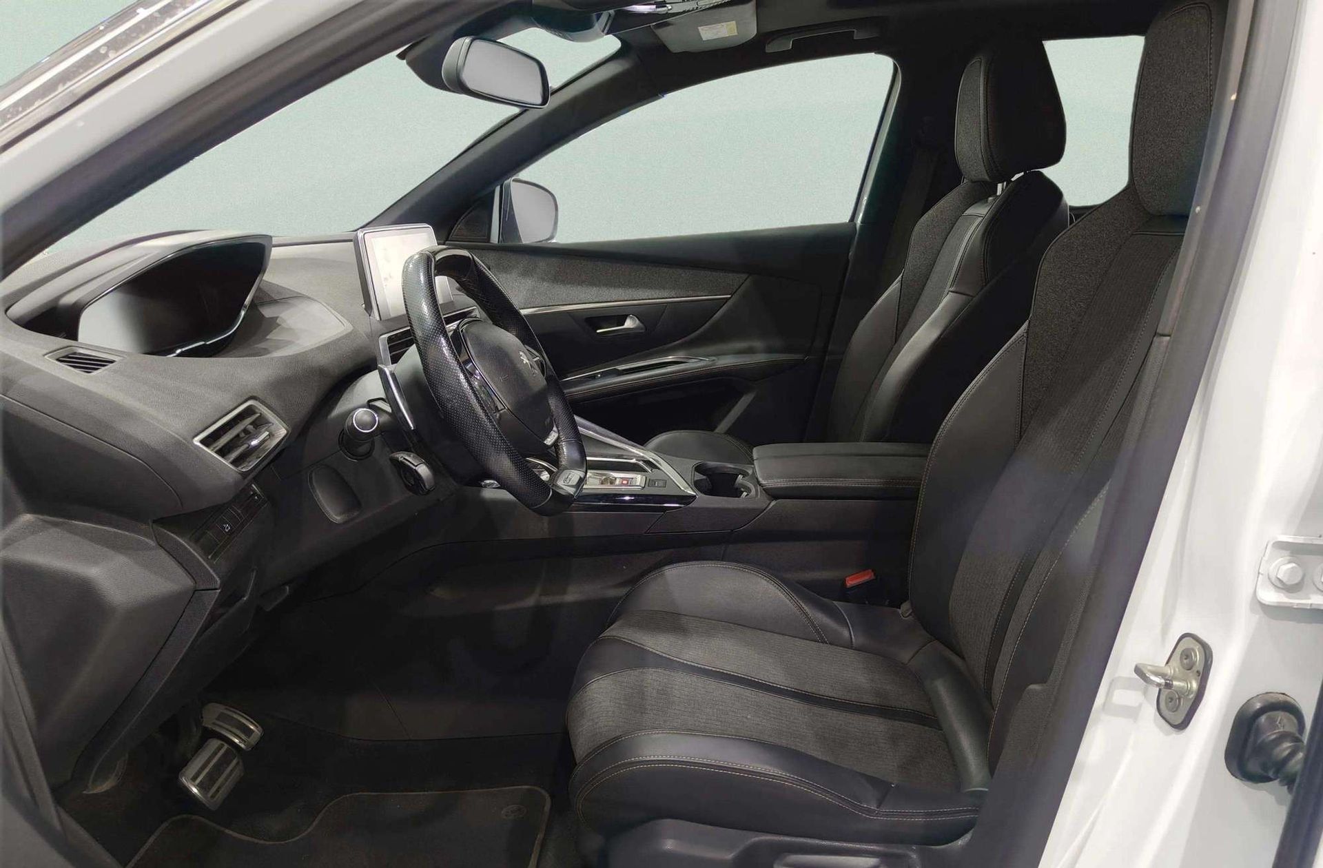 Peugeot 5008 PureTech 180 GT Line EAT8 - foto 17
