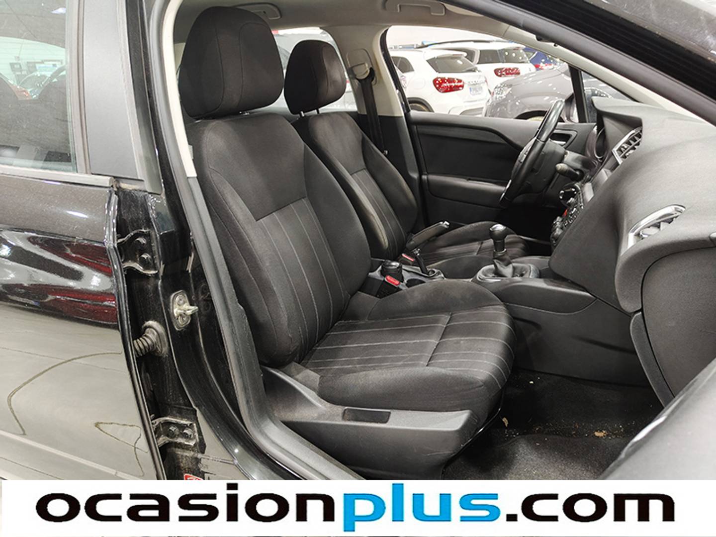 Foto Citroën C4 Citroen C4 PureTech 110 Live (110 CV)