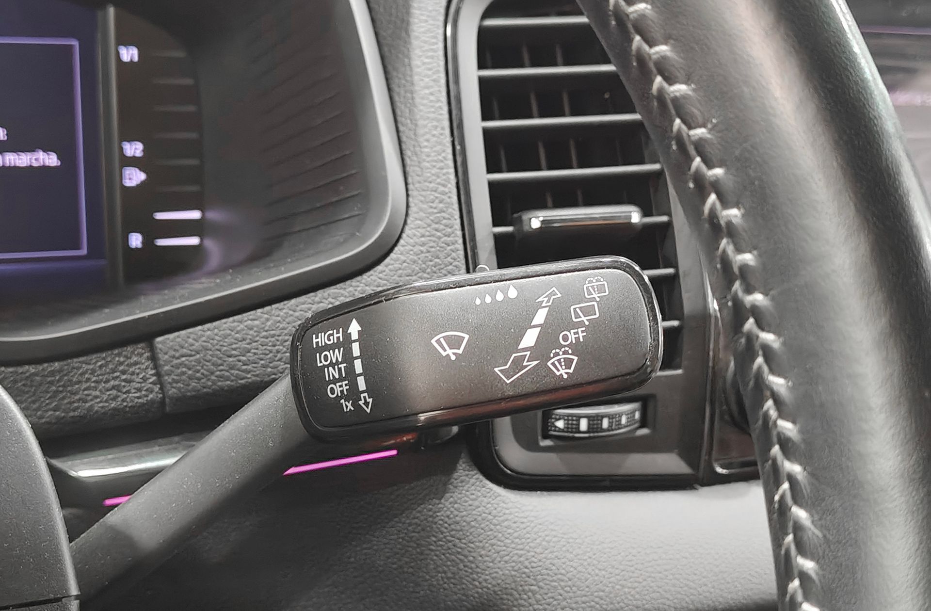 Škoda Karoq 2.0 TDI Sportline - foto 31