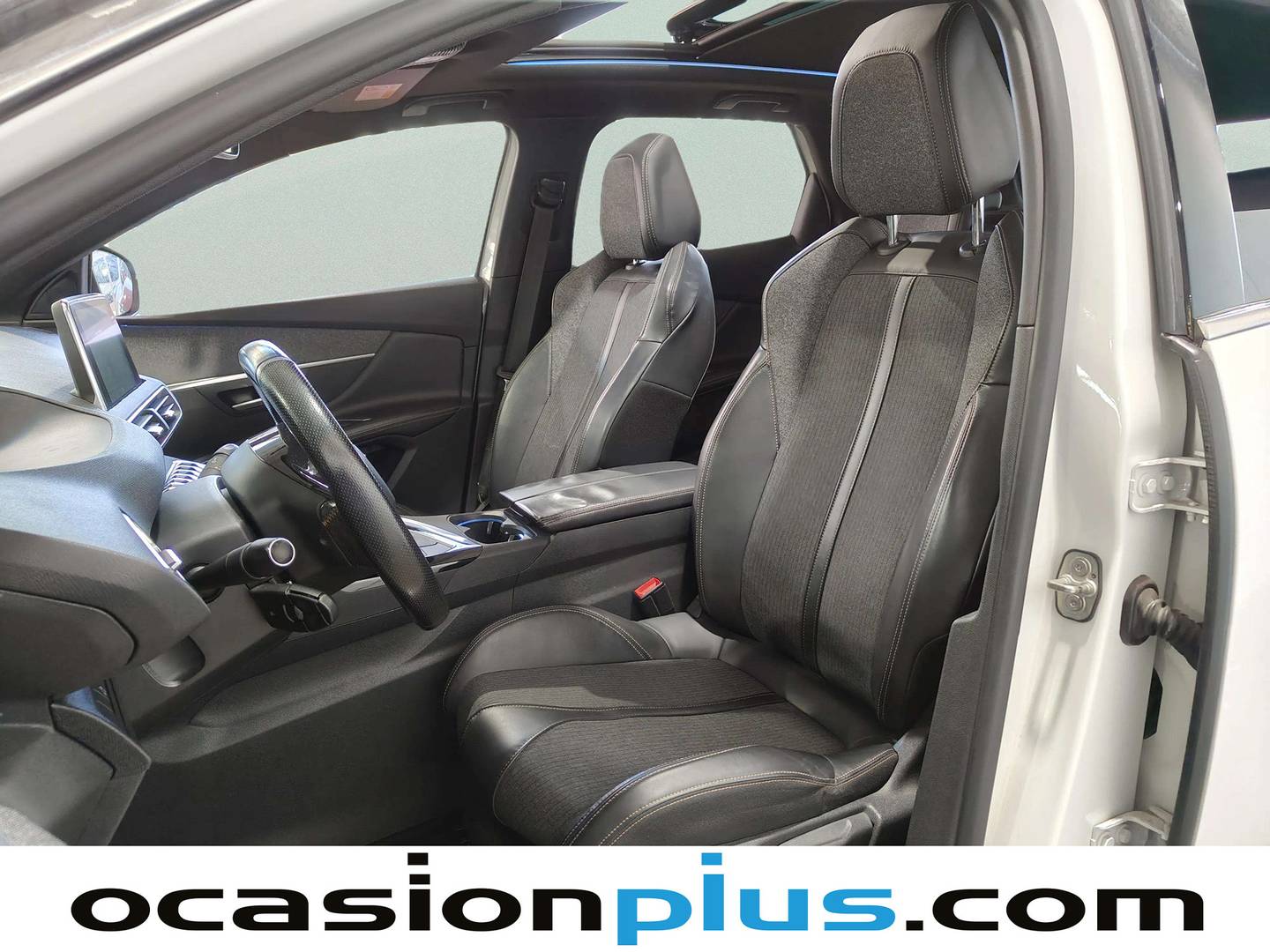 Foto Peugeot 3008 Peugeot 3008 BlueHDI 130 S&S GT Line (130 CV)