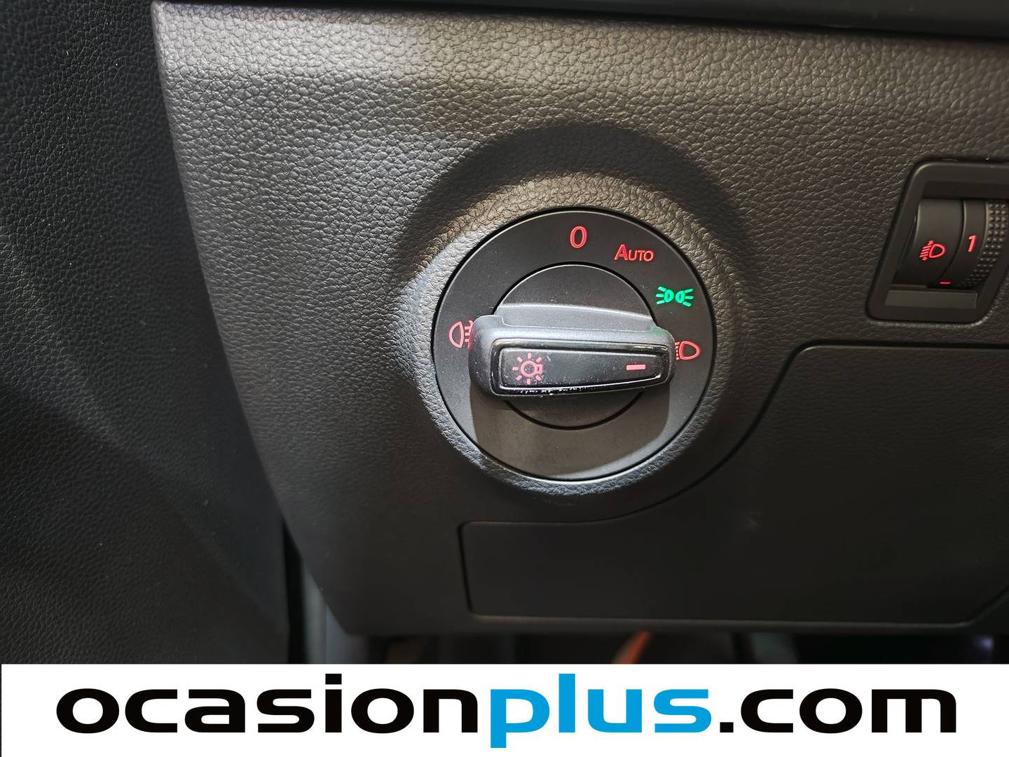 Equipamiento del Seat Arona Seat Arona 1.0 TSI Xperience Special Edition (115 CV)