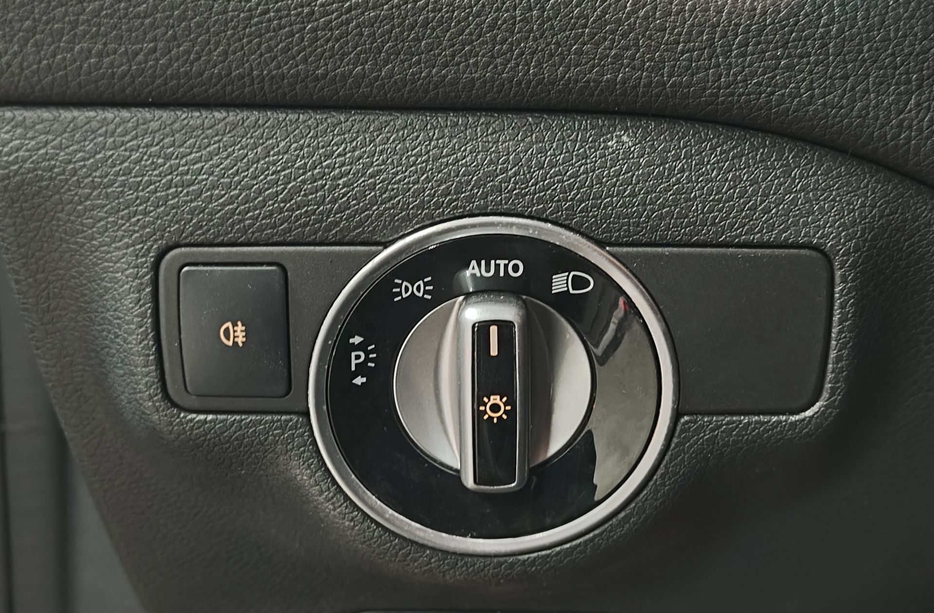 Mercedes-Benz CLA 250 Pack AMG - foto 15