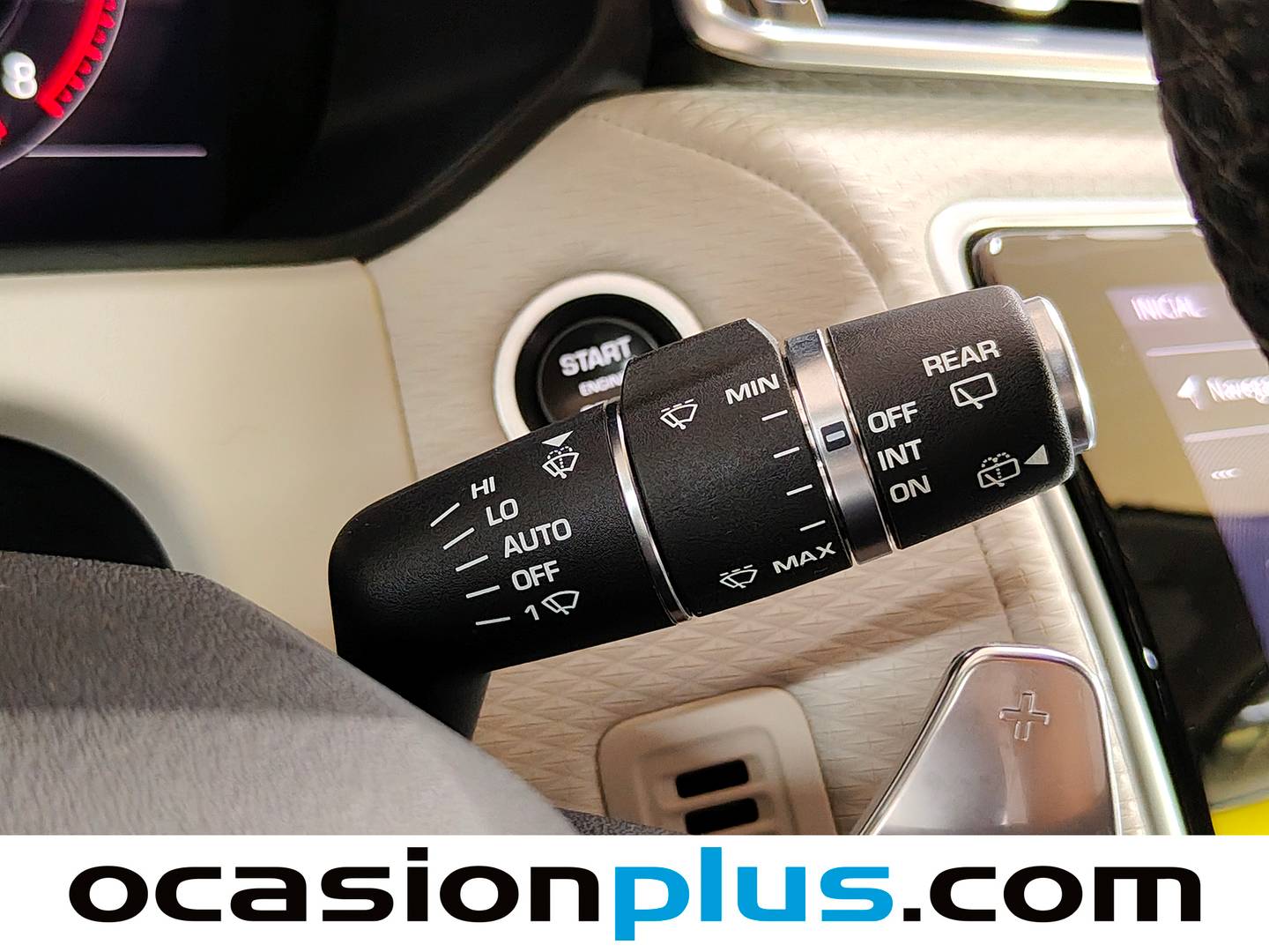 Land Rover Range Rover Velar Land Rover Range Rover Velar P300 R-Dynamic SE 4WD Auto (300 CV) de ocasión